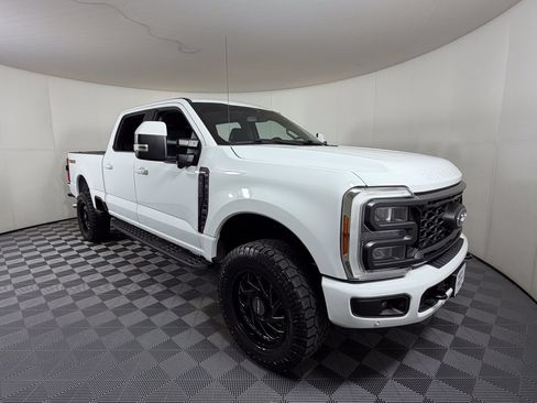 Used 2023 Ford F250 Lariat w/ Lariat Ultimate Package AWD/4WD image 1