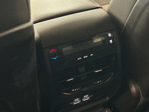 Used 2023 Jeep Grand Cherokee L Laredo AWD/4WD image 14