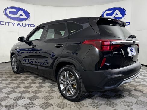 Used 2021 Kia Seltos LX image 6