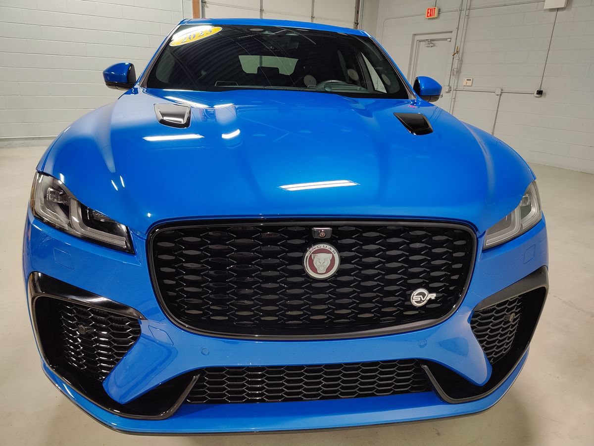 Used 2023 Jaguar F-PACE SVR AWD/4WD image 3