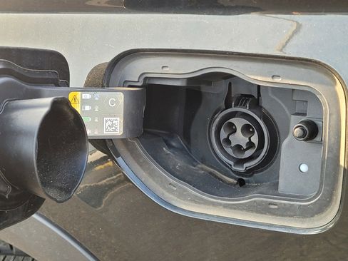 New 2024 Jeep Grand Cherokee Limited 4xe w/ Luxury Tech Group II image 25