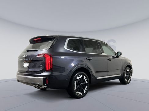 New 2025 Kia Telluride S image 5