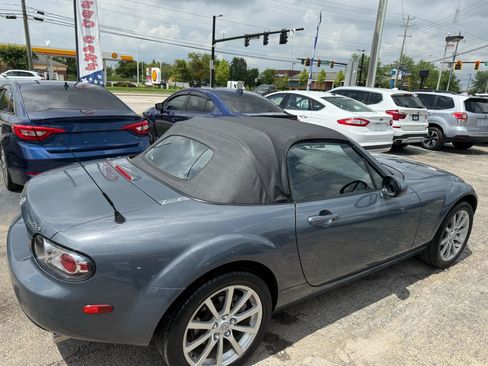 Used 2008 MAZDA MX-5 Miata Touring image 23