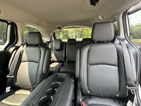 Used 2026 Honda Odyssey EX-L image 10