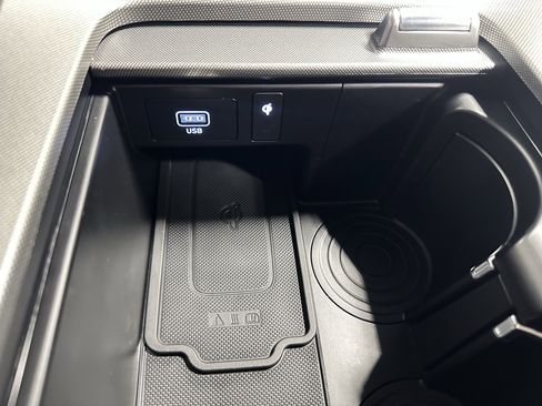 Used 2022 Hyundai Palisade Limited w/ Cargo Package image 15