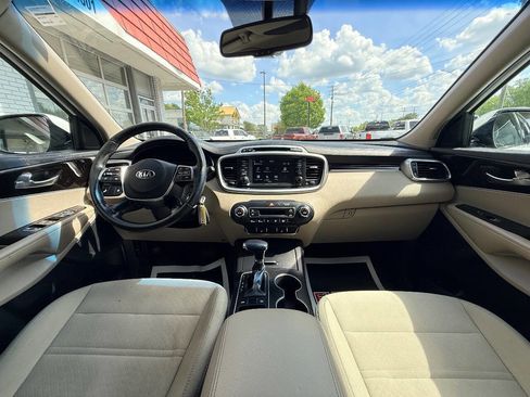 Used 2019 Kia Sorento FWD w/ Option Group 020 image 23