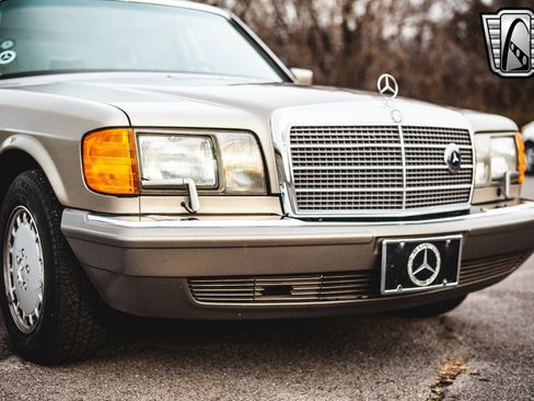 Used 1987 Mercedes-Benz 420 SEL image 11