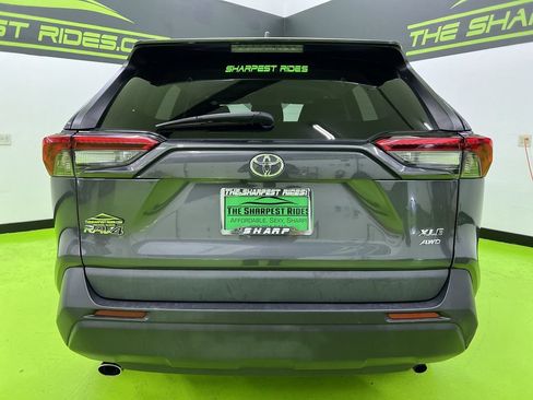 Used 2021 Toyota RAV4 XLE AWD/4WD image 8