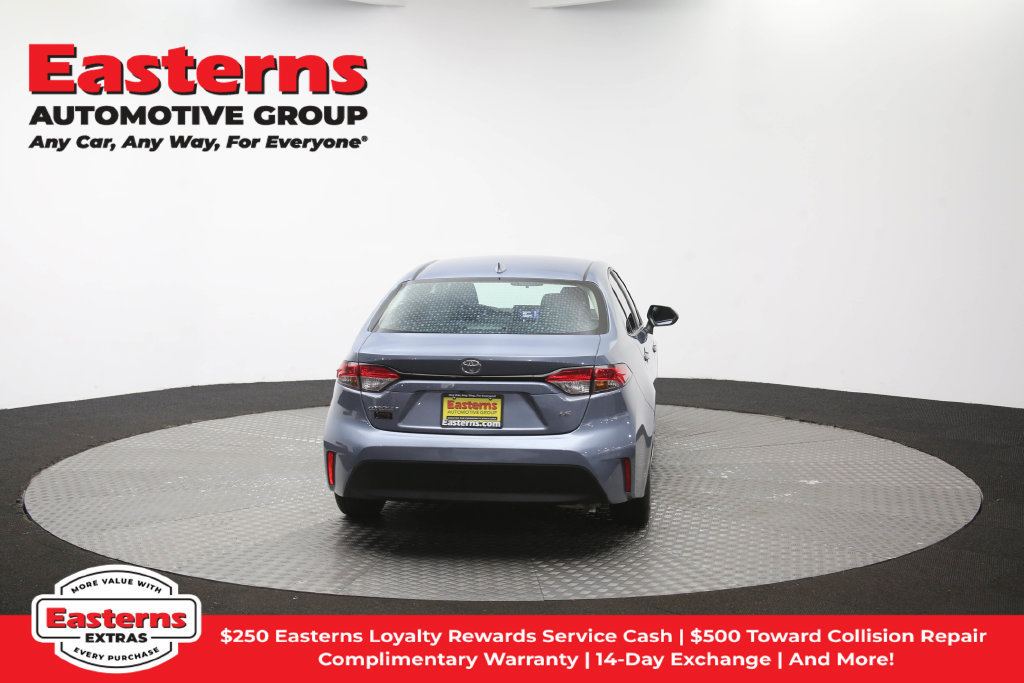 Used 2025 Toyota Corolla LE FWD image 39