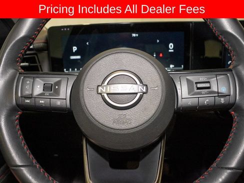 Used 2025 Nissan Kicks SR AWD/4WD image 17