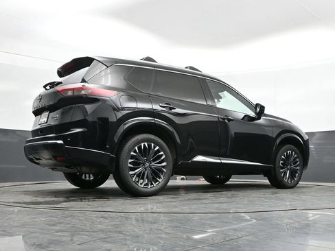 Used 2026 Nissan Rogue Platinum w/ Platinum Premium Package AWD/4WD image 41