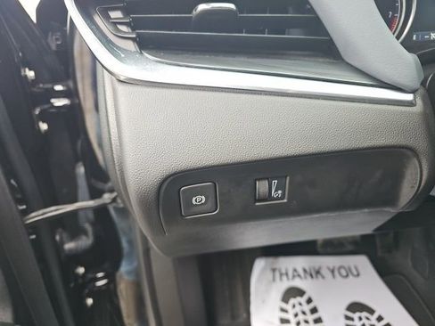 Used 2024 Buick Enclave Essence image 22