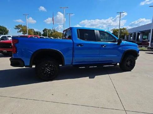 Used 2025 Chevrolet Silverado 1500 ZR2 w/ Technology Package AWD/4WD image 42