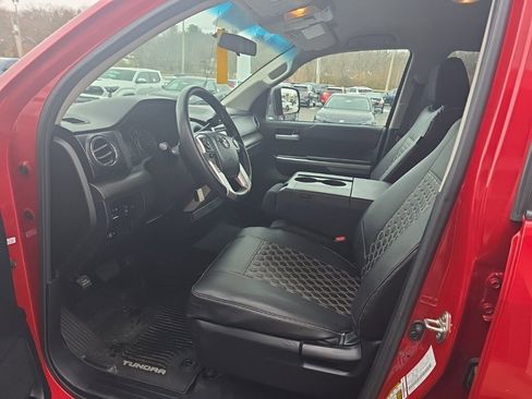 Used 2017 Toyota Tundra SR5 image 15