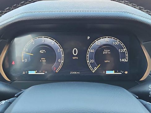 Used 2023 Jeep Grand Cherokee Limited image 32