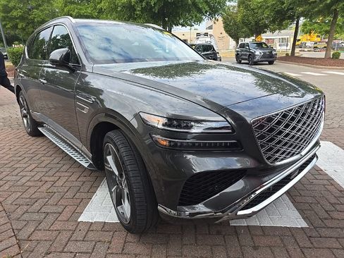 Used 2025 Genesis GV80 3.5T Prestige AWD/4WD image 2