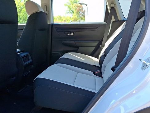 Used 2023 Honda CR-V LX image 10
