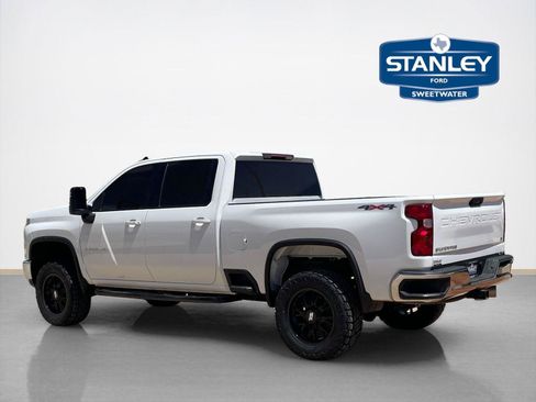 Used 2025 Chevrolet Silverado 2500 LT w/ Convenience Package AWD/4WD image 5