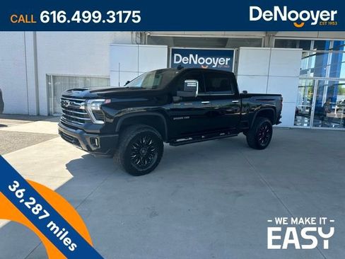 Used 2024 Chevrolet Silverado 2500 LTZ AWD/4WD image 1