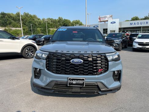 New 2026 Ford Explorer ST w/ Sun And Sound Package AWD/4WD image 3