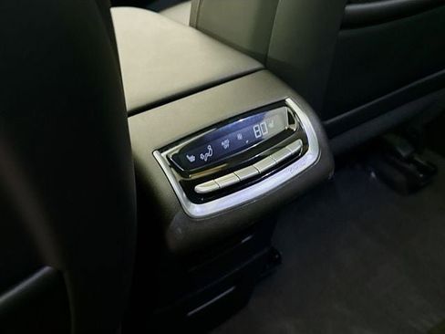 Used 2024 Cadillac XT6 Premium Luxury w/ Technology Package image 29