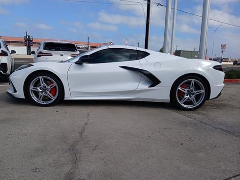 Used 2022 Chevrolet Corvette Stingray Preferred Cpe w/ Z51 Performance Package image 7