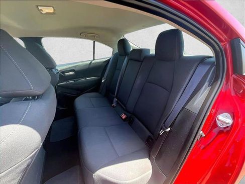 Used 2021 Toyota Corolla LE FWD image 25
