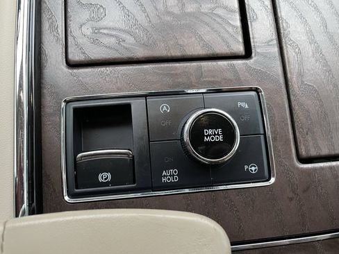 Used 2021 Lincoln Navigator Reserve w/ Luxury Package image 16