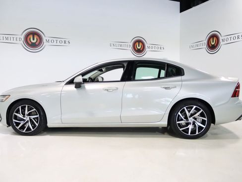 Used 2020 Volvo S60 T6 Momentum AWD/4WD image 29