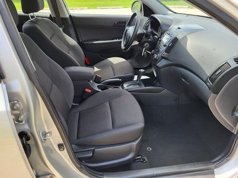 Used 2011 Hyundai Elantra GLS image 13