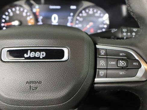 Used 2023 Jeep Compass Limited AWD/4WD image 10