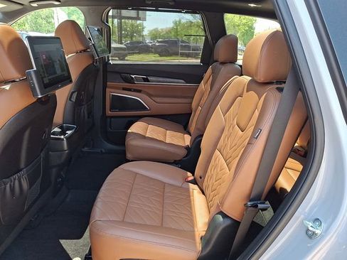 Certified 2023 Kia Telluride SX X-Line AWD/4WD image 11