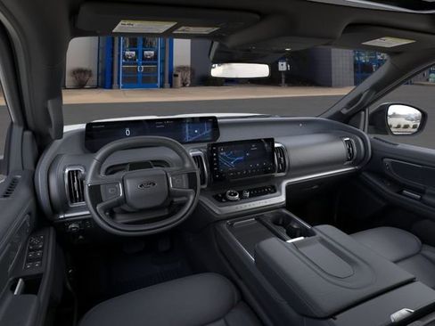 New 2025 Ford Expedition Max Platinum w/ Stealth Performance Package AWD/4WD image 9