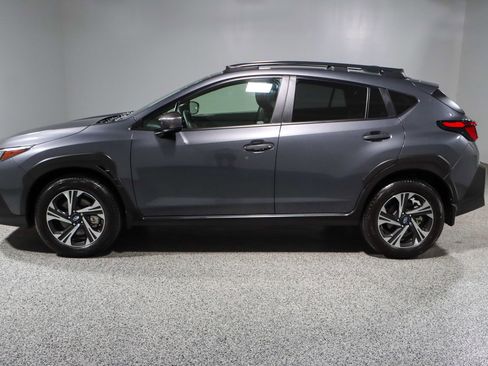 Used 2024 Subaru Crosstrek 2.0i Premium w/ Crosstrek Mirror Package AWD/4WD image 10
