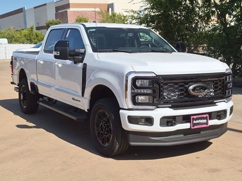 New 2026 Ford F250 Lariat w/ Black Appearance Package AWD/4WD image 7