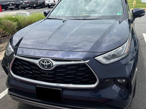 Used 2026 Toyota Highlander Platinum AWD/4WD image 2