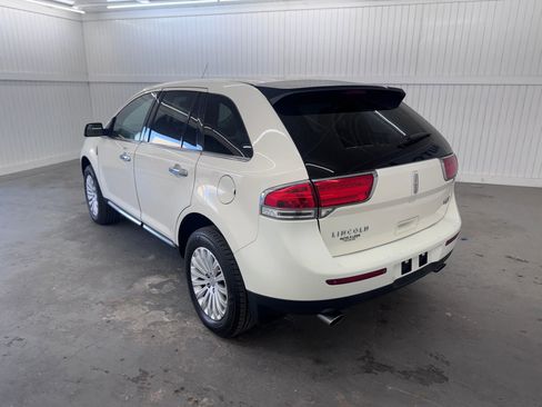 Used 2012 Lincoln MKX FWD image 7
