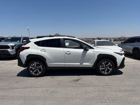 Used 2024 Subaru Crosstrek 2.0i Premium w/ Crosstrek Mirror Package AWD/4WD image 3