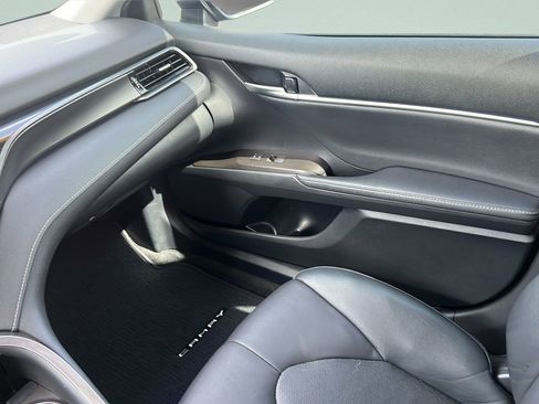 Used 2021 Toyota Camry XSE FWD image 12