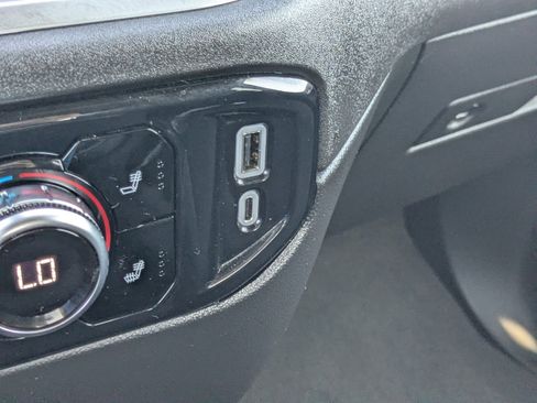 Used 2025 GMC Sierra 2500 SLE w/ SLE Value Package; image 26