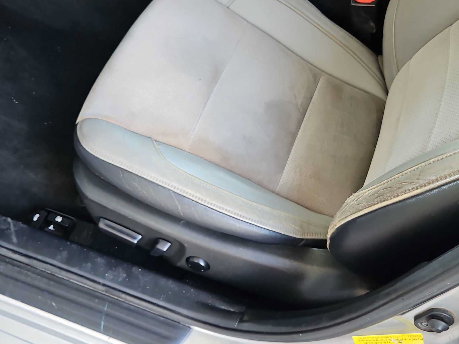 Used 2015 Toyota Camry XSE FWD image 10