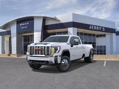New 2026 GMC Sierra 3500 Denali w/ Denali Reserve Package image 32