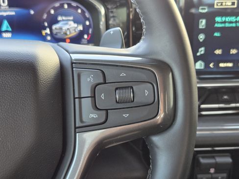 Used 2024 Chevrolet Silverado 1500 High Country w/ High Country Premium Package AWD/4WD image 30