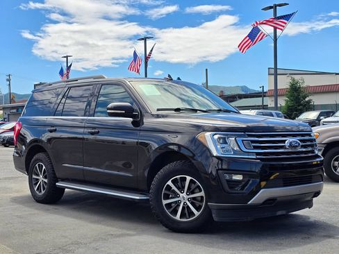 Used 2018 Ford Expedition XLT w/ Equipment Group 202A AWD/4WD image 1
