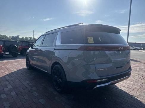 Used 2024 Kia Carnival SX FWD image 7
