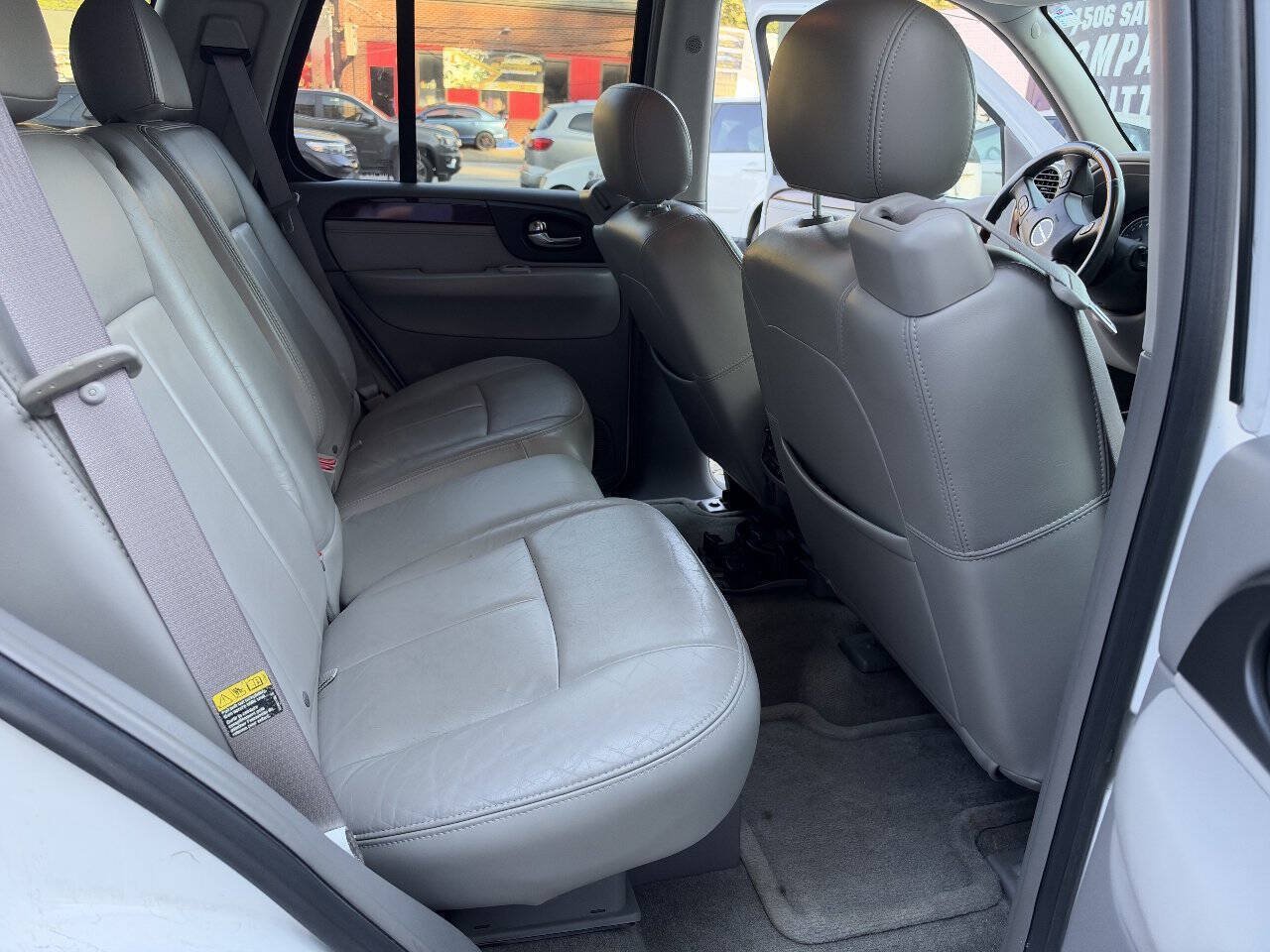 Used 2005 GMC Envoy Denali AWD/4WD image 15