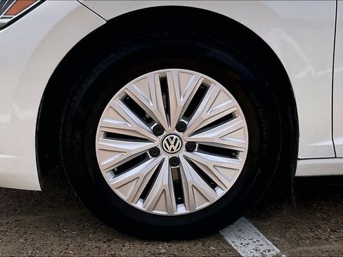 Used 2019 Volkswagen Jetta S w/ Driver Assistance Package FWD image 7