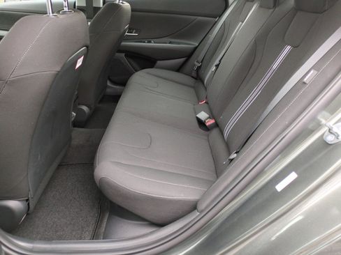 New 2026 Hyundai Elantra Hybrid FWD image 32