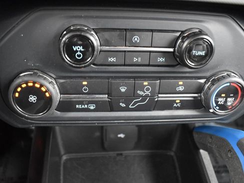 Used 2022 Ford Bronco Black Diamond AWD/4WD image 20