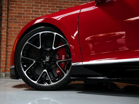 Used 2019 Bugatti Chiron image 37